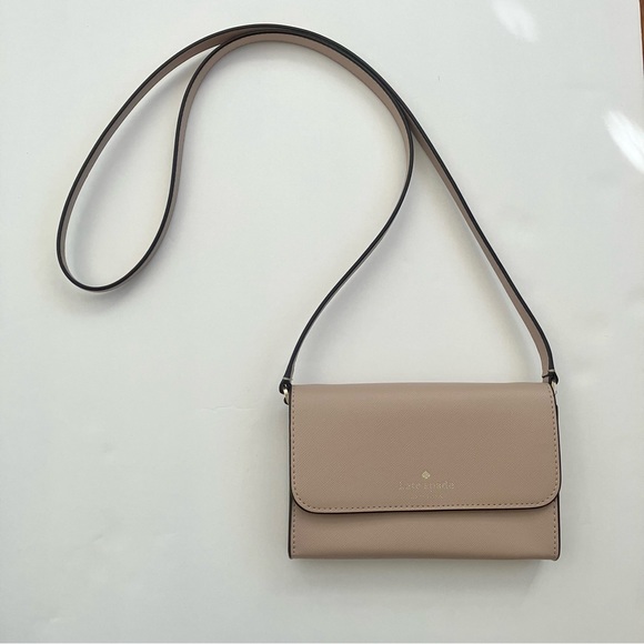 Like New Kate Spade Crossbody with Removable Strap - Picture 2 of 6